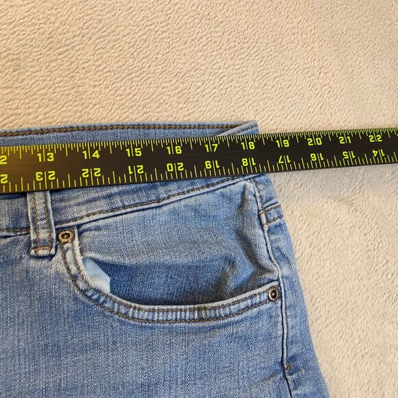 Wrangler Women's Jeans Size 18 Short Light Wash Straight Leg - Picture 5 of 10